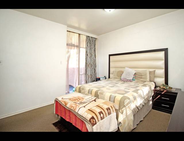 3 BEDROOM APARTMENT FOR SALE IN BLACKHEATH